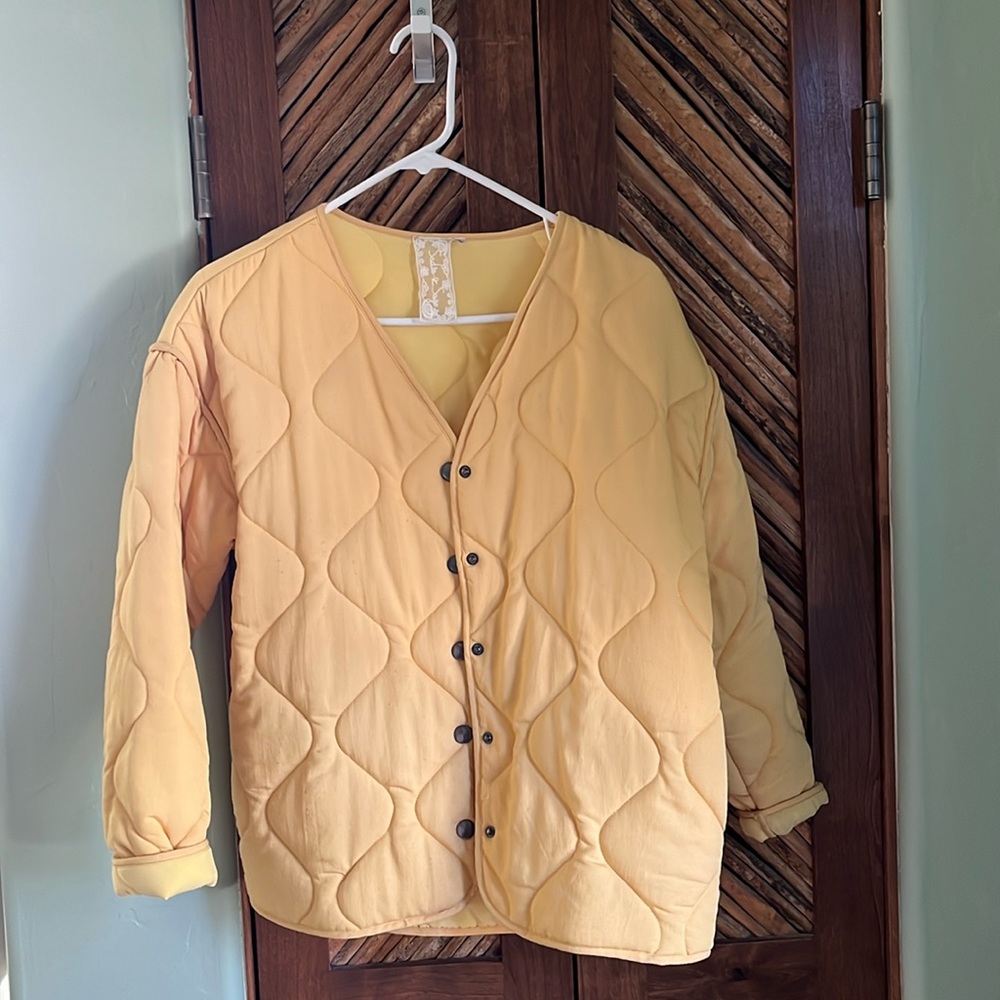 Sadie & Sage Yellow quilted jacket
